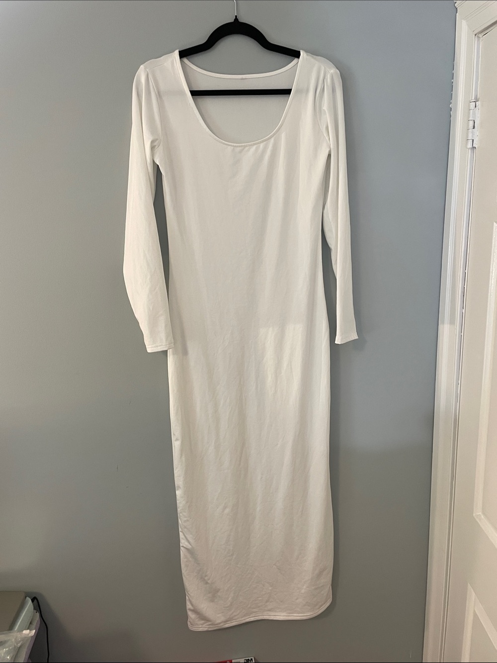 Women’s White Long Sleeve Scoop Neck Maxi Dress or costumes base nwot